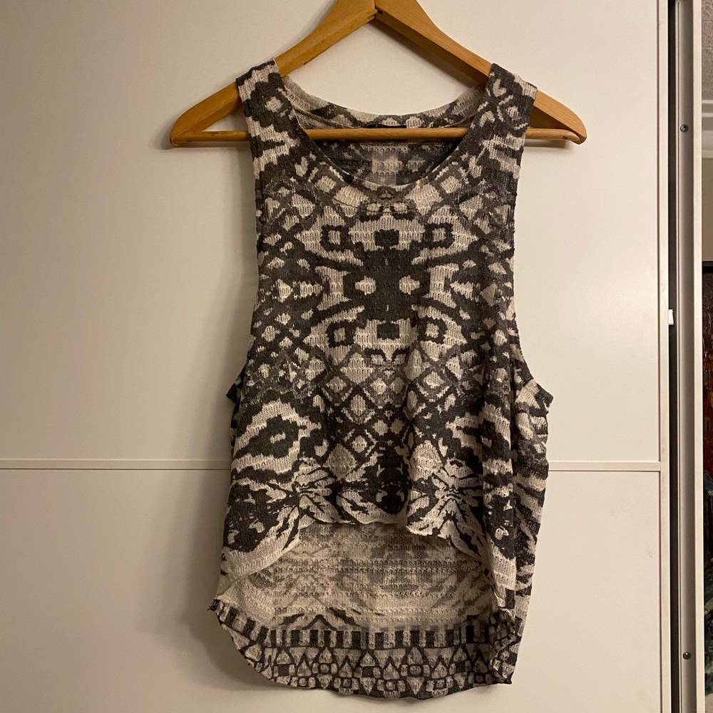 Aztec top - Picture 2 of 6
